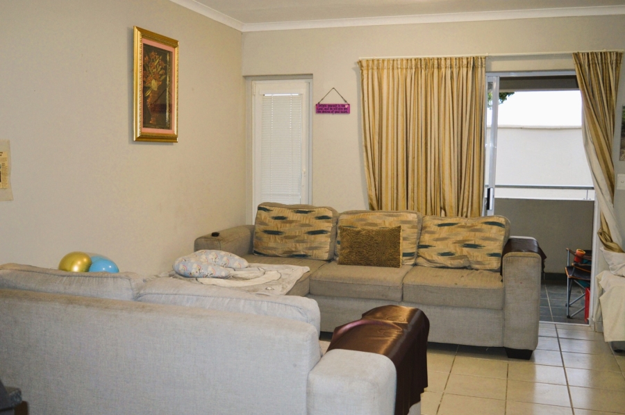 2 Bedroom Property for Sale in Klein Drakenstein Western Cape